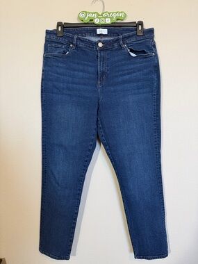 LOFT Women's Curvy Skinny Jeans in Dark Blue Denim, size 32/14